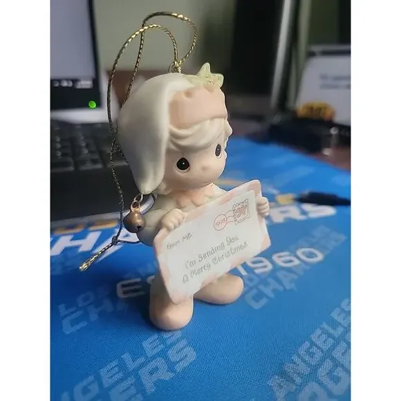 Precious Moments 1998 I’m Sending You a Merry Christmas 455628 Ornament - Picture 2 of 9